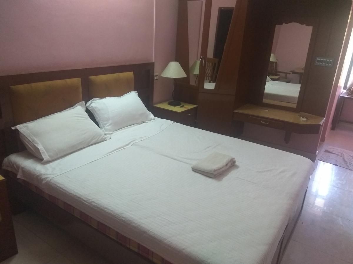 Hotel Malika Residency Ettumanoor 外观 照片