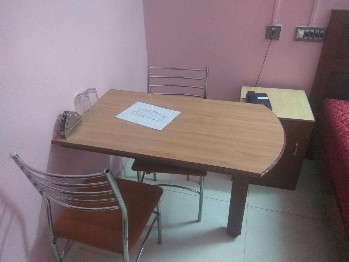 Hotel Malika Residency Ettumanoor 外观 照片